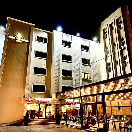 Mbi Travel Inn 크라이오바 외부 사진
