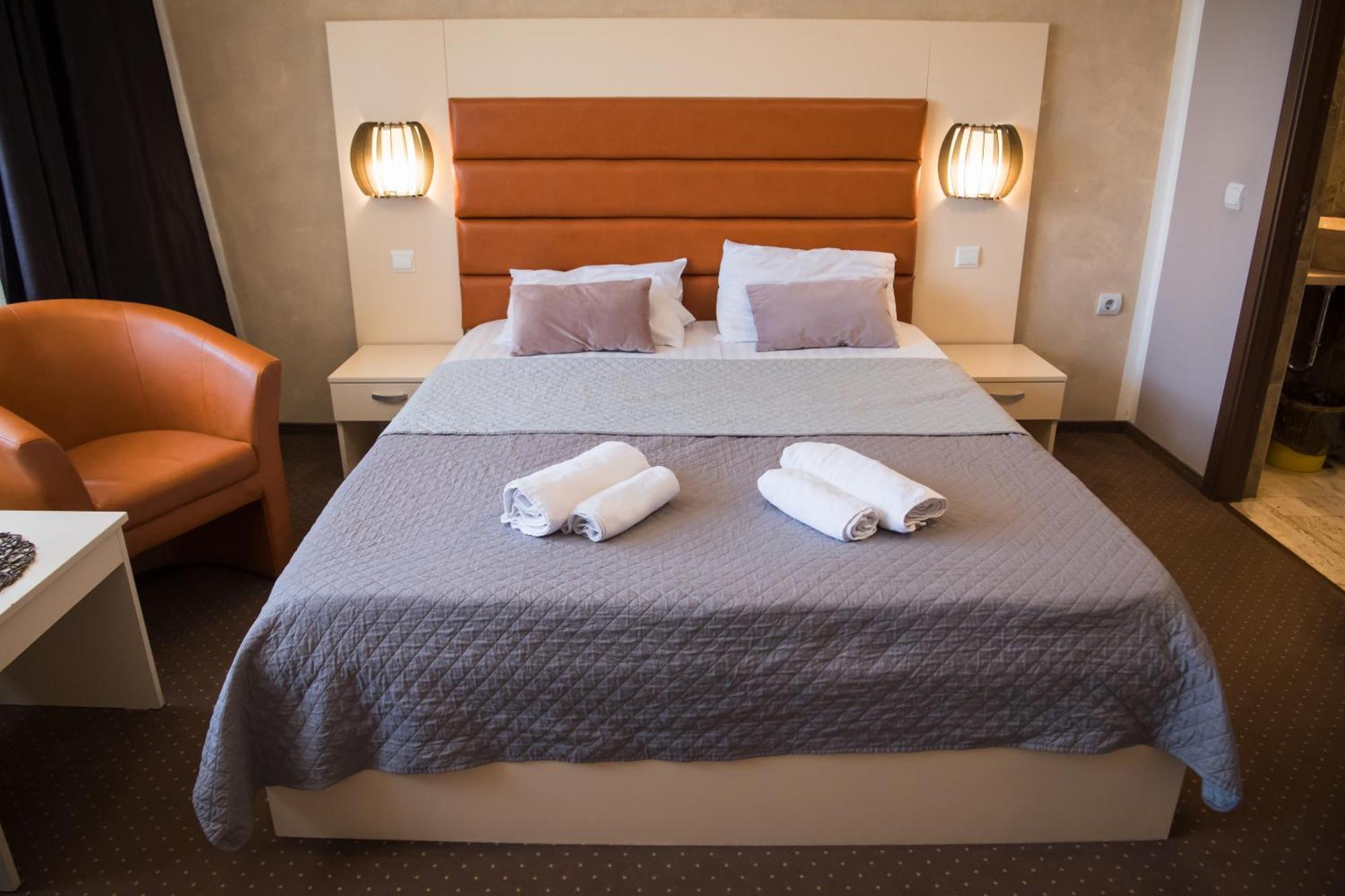 Mbi Travel Inn 크라이오바 외부 사진