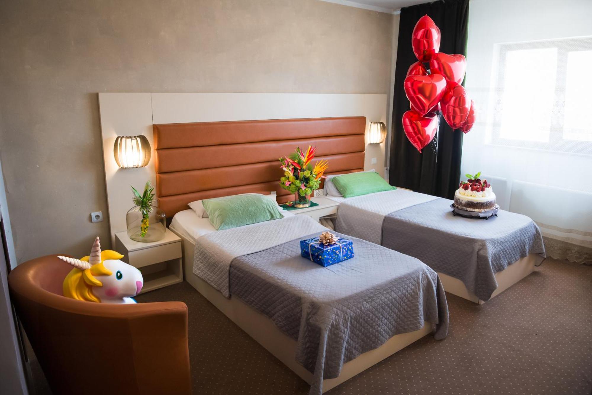 Mbi Travel Inn 크라이오바 외부 사진